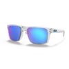 Stylish sunglasses with reflective lenses